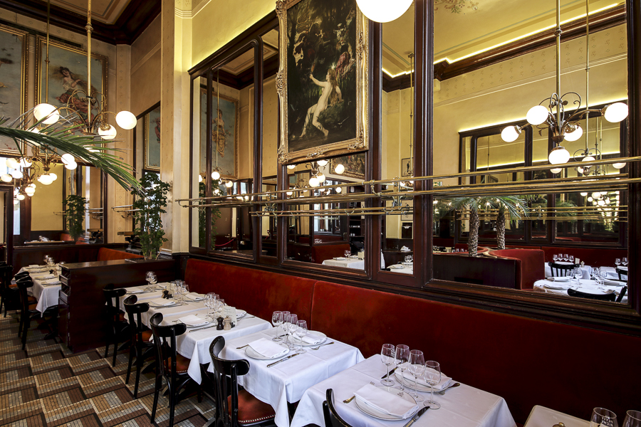 La salle, restaurant Au Petit Riche